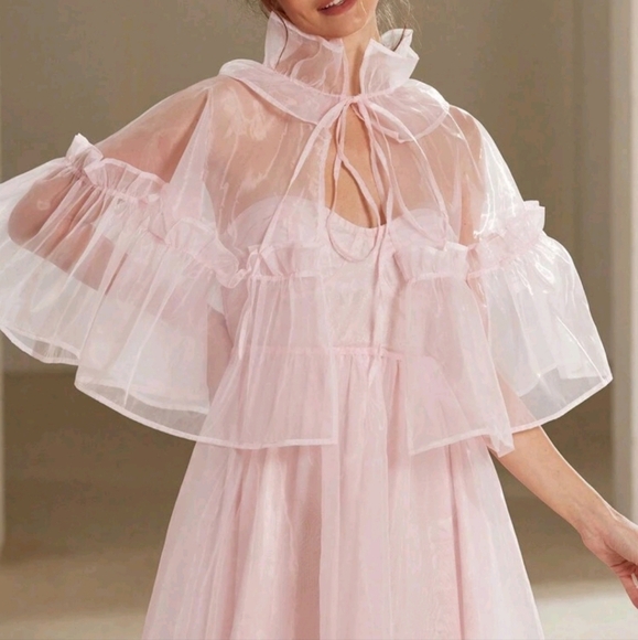 Palace Style Vintage Romantic Woman's 2-Piece Set: Flowy Organza Long Dress - Picture 5 of 5